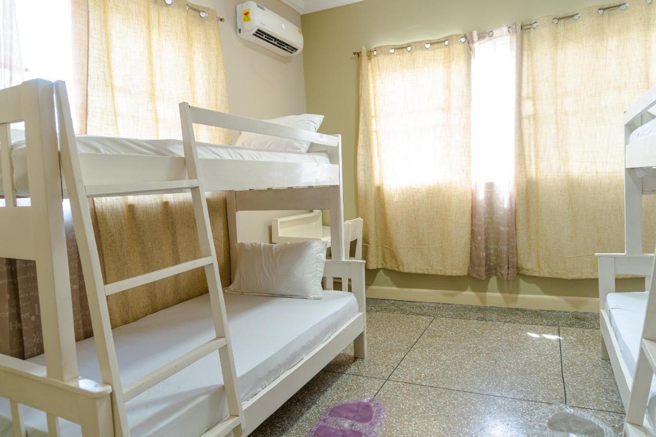 Brannic Lodge Accra Buitenkant foto