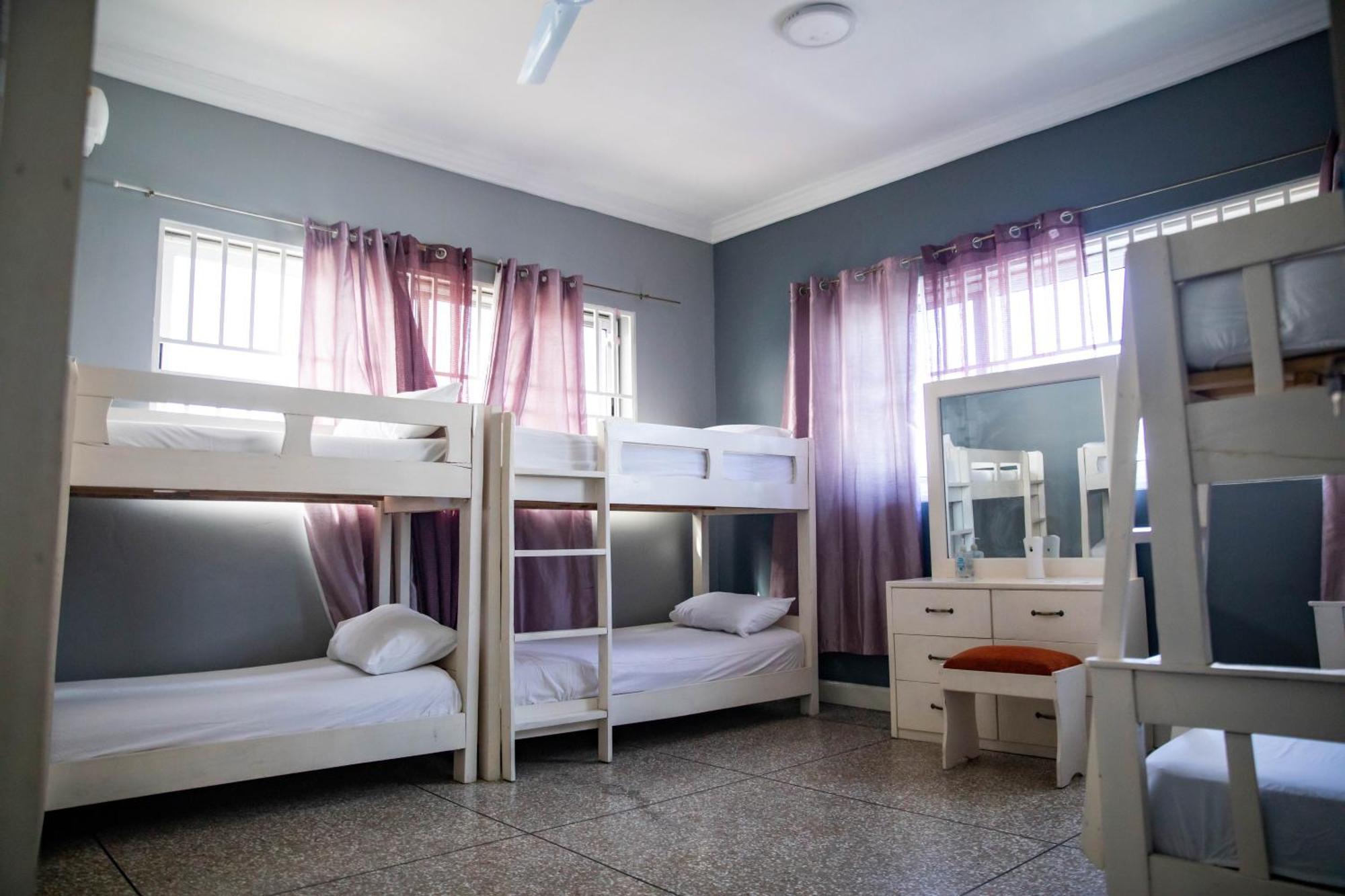Brannic Lodge Accra Buitenkant foto