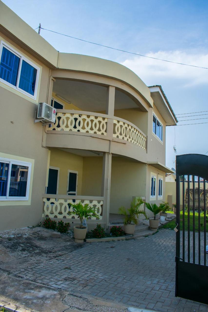 Brannic Lodge Accra Buitenkant foto