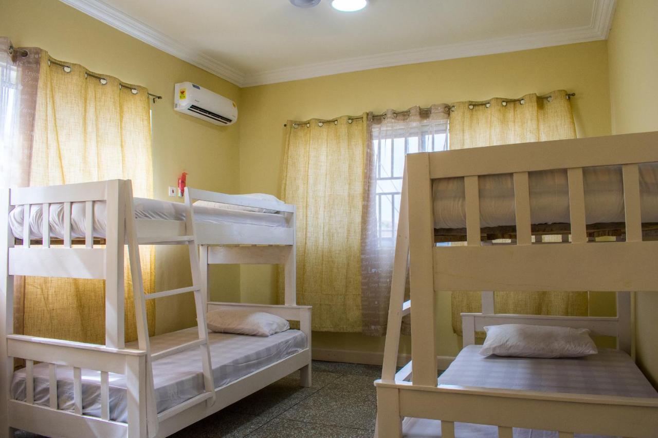 Brannic Lodge Accra Buitenkant foto
